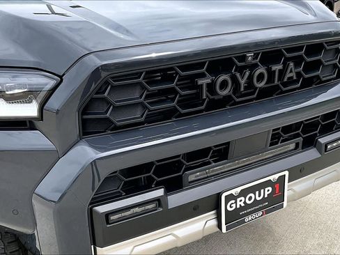 Used 2025 Toyota 4Runner Trailhunter AWD/4WD image 30