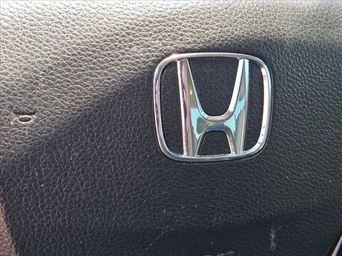 Used 2017 Honda Accord EX-L image 14