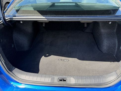 Used 2025 Nissan Altima 2.5 SV image 31