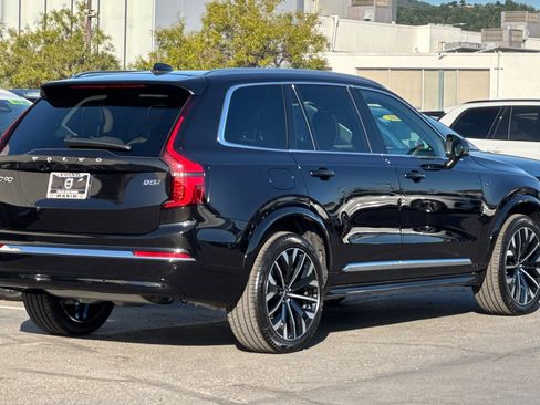 New 2026 Volvo XC90 B5 Core AWD/4WD image 2