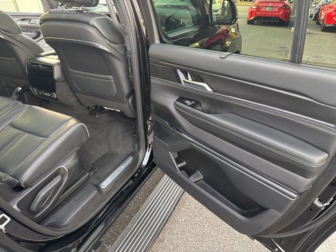 Used 2024 Jeep Grand Wagoneer L Series II w/ Quick Order Packagew 28T image 30