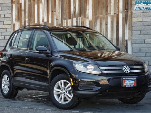 Used 2017 Volkswagen Tiguan S image 9