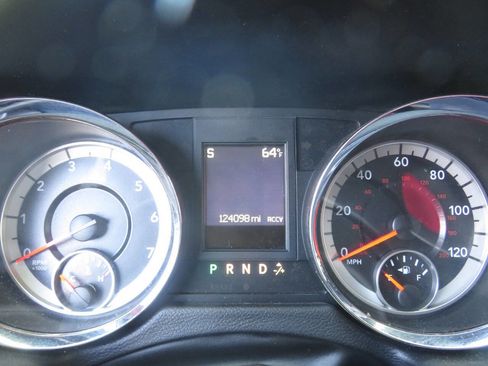 Used 2018 Dodge Grand Caravan GT FWD image 16