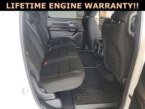 Used 2025 RAM 1500 Big Horn AWD/4WD image 39