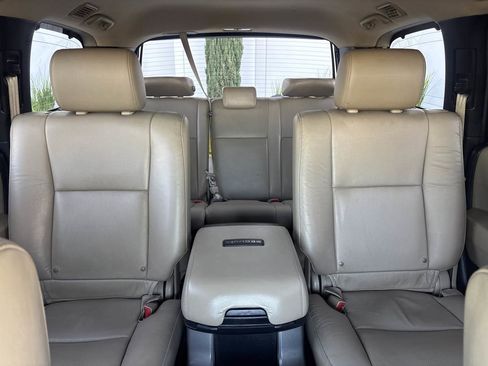 Used 2015 Toyota Sequoia Platinum RWD image 35