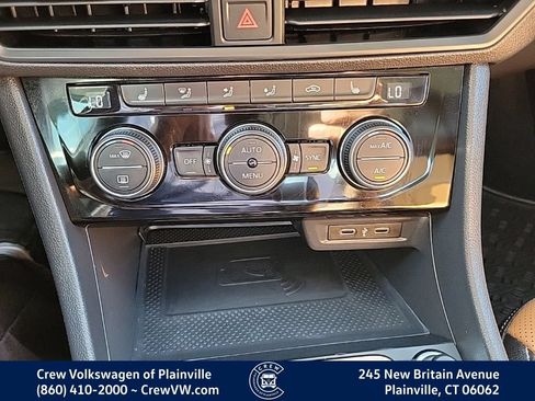 Certified 2022 Volkswagen Jetta SEL FWD image 8