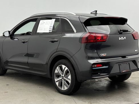 Used 2022 Kia Niro EX w/ Cold Weather Package image 6