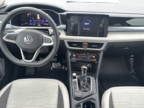 New 2026 Volkswagen Taos SE AWD/4WD image 17