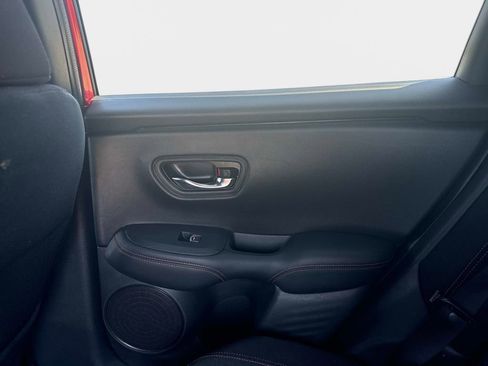 Used 2023 Honda HR-V Sport image 12