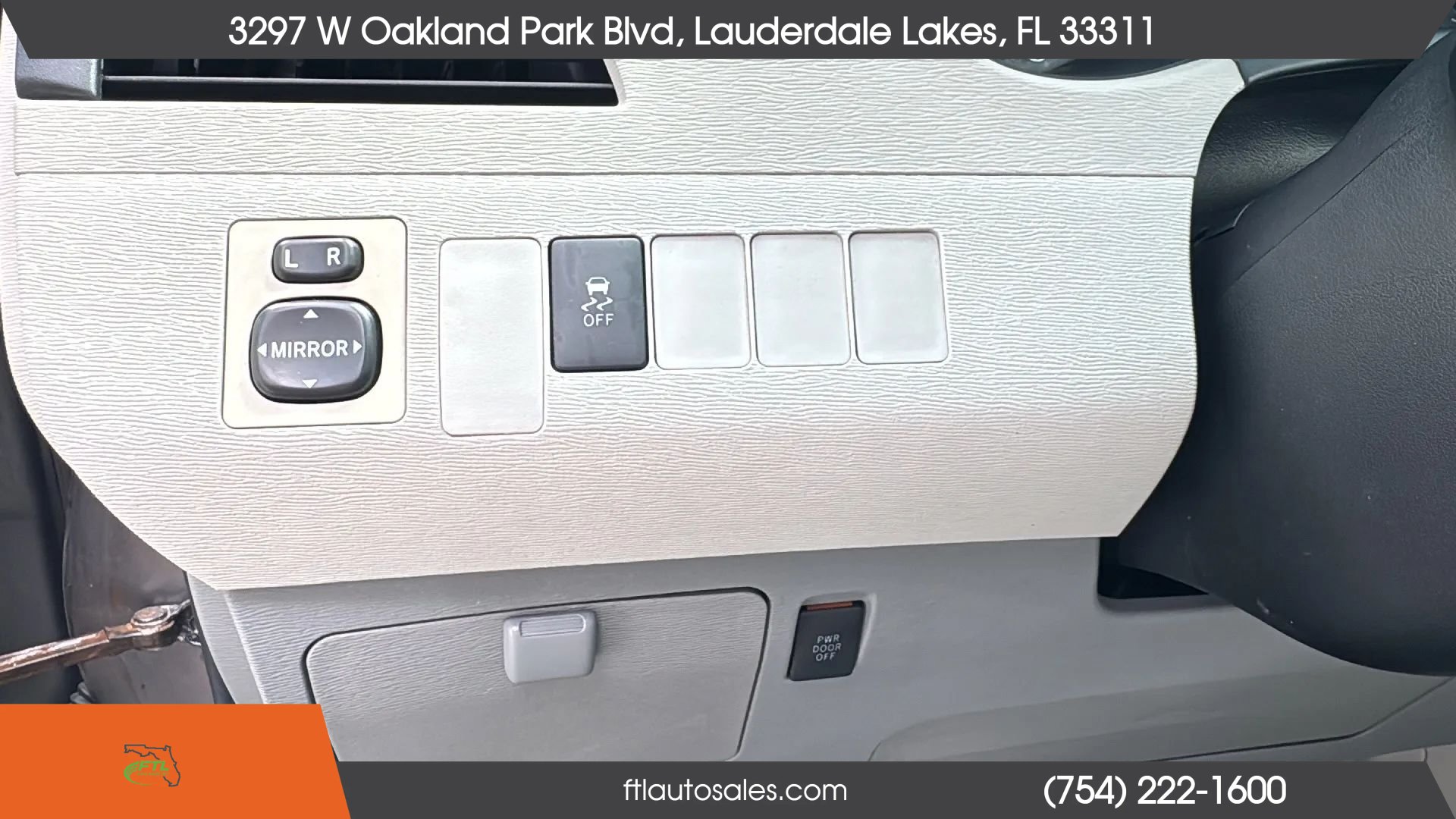 Used 2013 Toyota Sienna LE FWD image 39