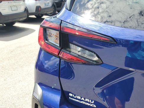 Used 2025 Subaru Crosstrek 2.5i Limited AWD/4WD image 25