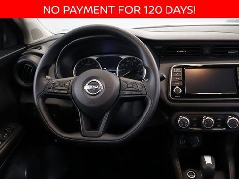 New 2025 Nissan Kicks Play S image 11