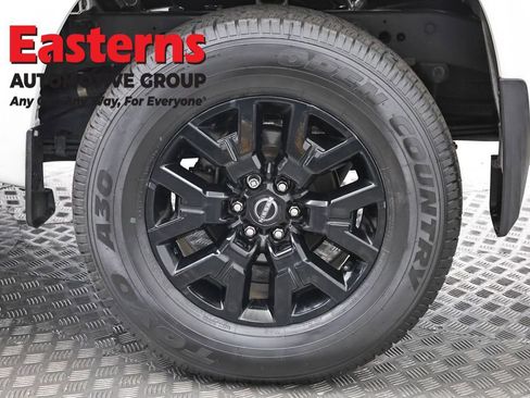 Used 2023 Nissan Frontier SV w/ Midnight Edition Package AWD/4WD image 30