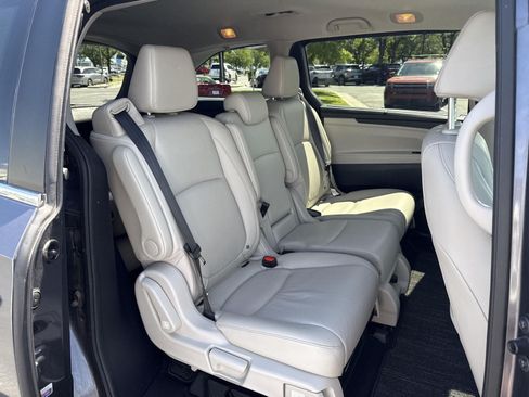 Certified 2025 Honda Odyssey EX-L image 24
