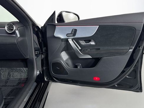 Certified 2023 Mercedes-Benz CLA 250 image 25