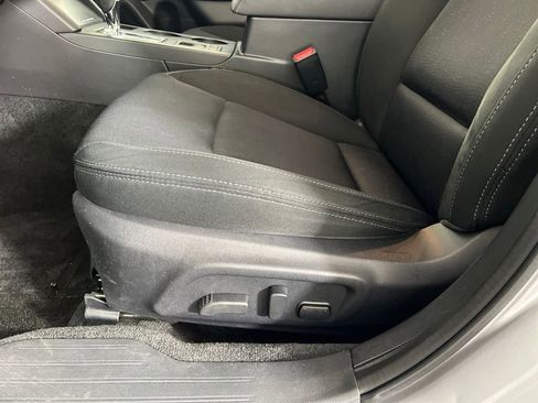 Used 2015 Subaru Legacy 2.5i Premium w/ Moonroof Package AWD/4WD image 18