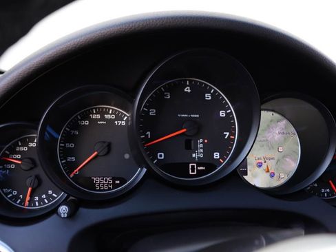 Used 2018 Porsche Cayenne Platinum Edition w/ Premium Package image 44