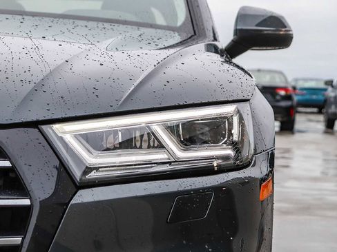 Used 2020 Audi Q5 e Premium Plus w/ Premium Plus Package image 7