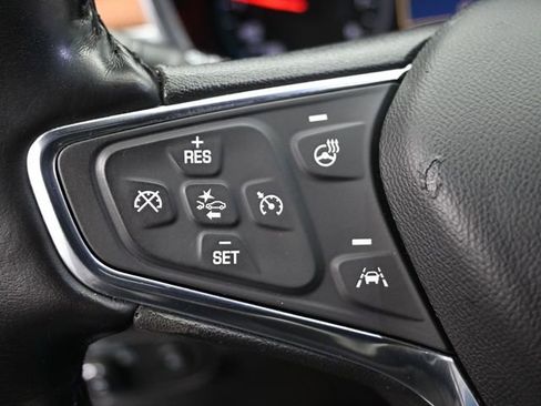 Used 2020 Chevrolet Equinox Premier image 16