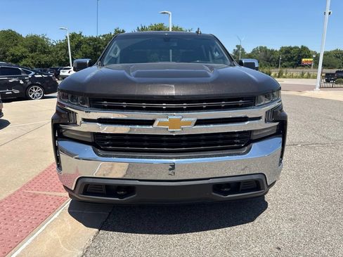 Used 2019 Chevrolet Silverado 1500 LT w/ Texas Edition AWD/4WD image 2