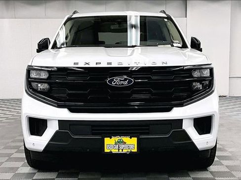Used 2025 Ford Expedition Active AWD/4WD image 4