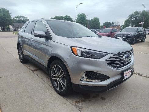 Certified 2024 Ford Edge Titanium w/ Equipment Group 301A AWD/4WD image 4