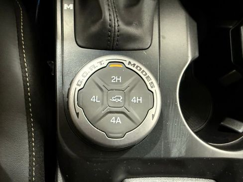 New 2025 Ford Bronco Badlands w/ Sasquatch Package image 38