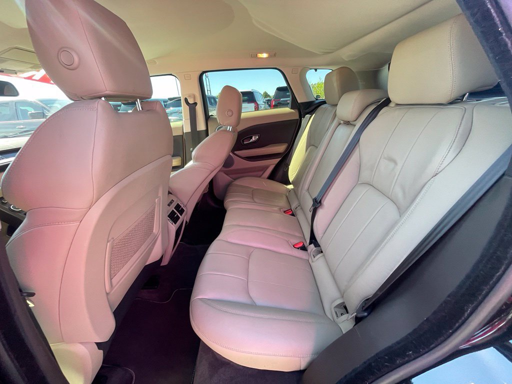 Used 2018 Land Rover Range Rover Evoque SE AWD/4WD image 24