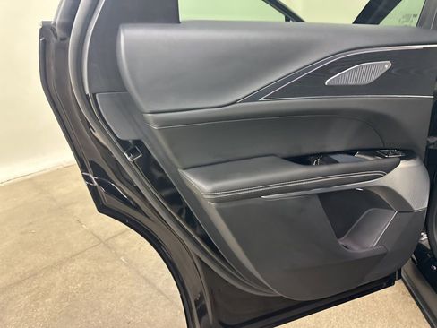 Used 2025 Cadillac Lyriq Sport image 26