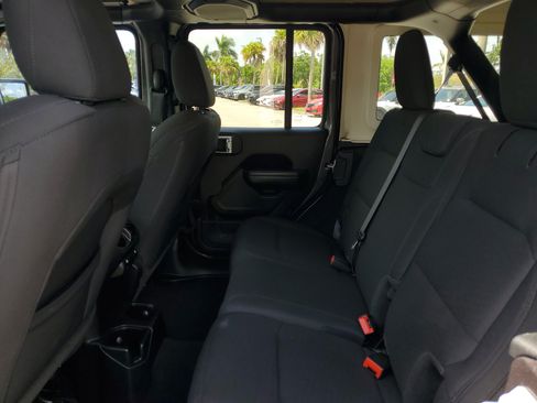 Certified 2020 Jeep Wrangler Unlimited Sport S AWD/4WD image 9