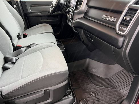 Used 2020 RAM 2500 Big Horn w/ Level 2 Equipment Group image 25