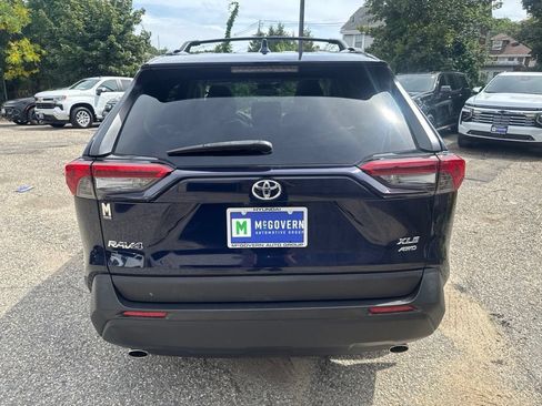 Used 2019 Toyota RAV4 XLE Premium w/ Cold Weather Package AWD/4WD image 4