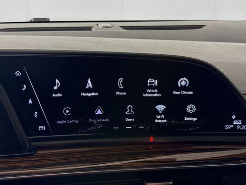 Used 2021 Cadillac Escalade Premium Luxury image 17