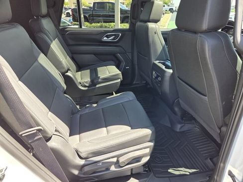 Certified 2023 Chevrolet Tahoe Z71 w/ Luxury Package AWD/4WD image 19