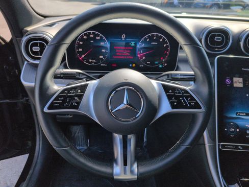 Used 2025 Mercedes-Benz C 300 Sedan image 17