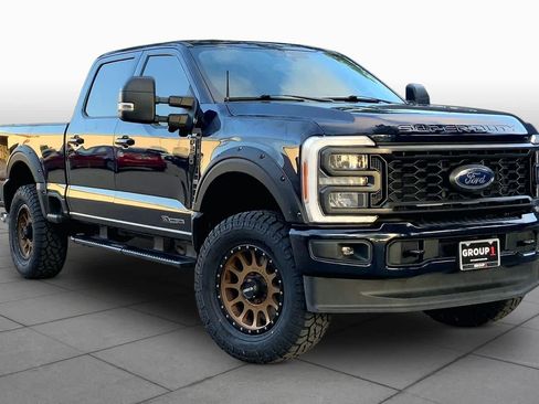 Used 2023 Ford F250 XLT w/ XLT Premium Package AWD/4WD image 3