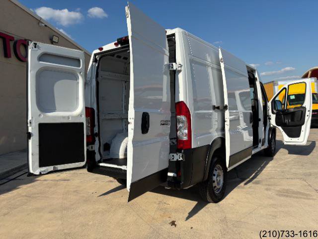 Used 2024 RAM ProMaster 2500 w/ Convenience Group FWD image 24