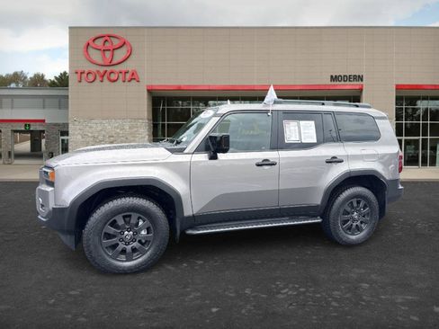 Certified 2025 Toyota Land Cruiser w/ Premium Package AWD/4WD image 3