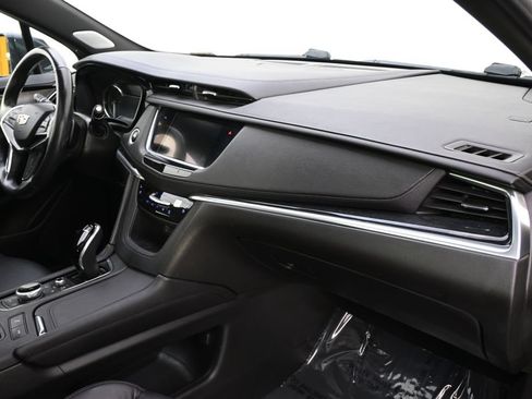 Used 2020 Cadillac XT5 Premium Luxury AWD/4WD image 15