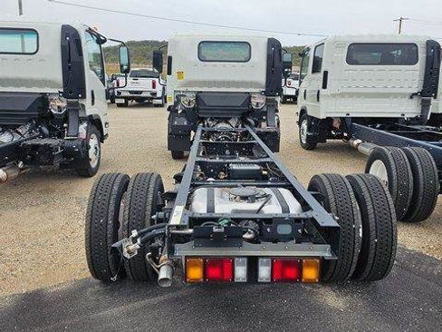 New 2024 Chevrolet Low Cab Forward 5500XG image 7