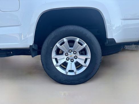 Used 2021 Chevrolet Colorado LT w/ Fleet Safety Package image 7