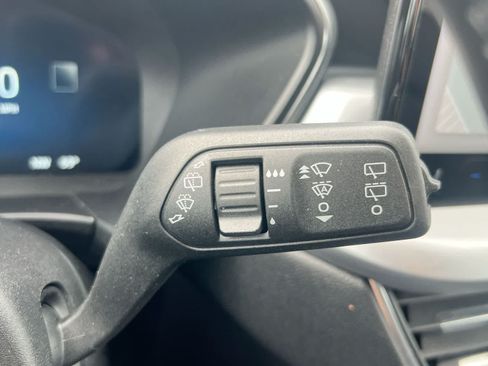 Used 2023 Ford Escape Platinum w/ Premium Technology Package AWD/4WD image 25
