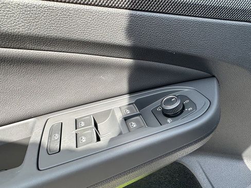 New 2025 Volkswagen GTI SE image 18