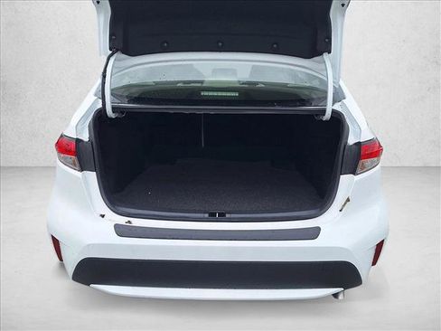 Certified 2021 Toyota Corolla LE w/ Carpet Mat Package (TMS) image 17