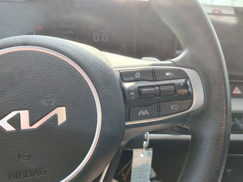 Used 2023 Kia Sportage LX AWD/4WD image 12