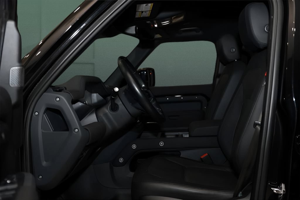 Used 2023 Land Rover Defender 110 X-Dynamic SE AWD/4WD image 11