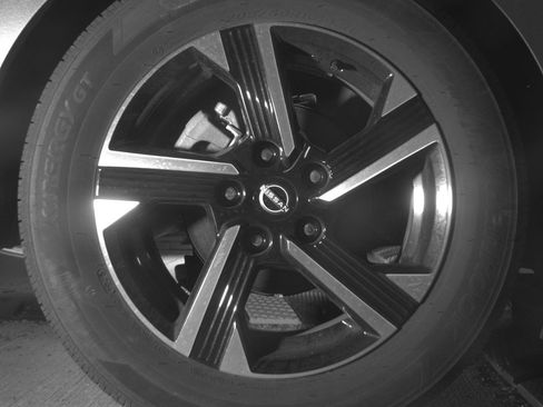 Used 2025 Nissan Sentra SV image 15