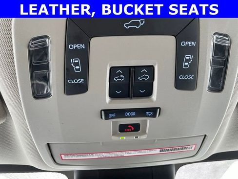 Used 2024 Toyota Sienna XLE image 23