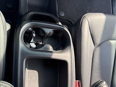 New 2026 Chrysler Pacifica Select w/ S Appearance Package image 18