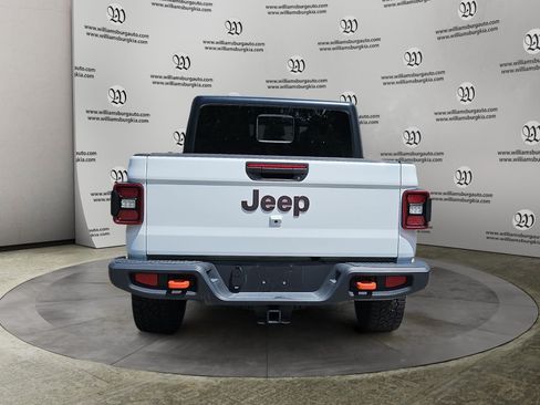 Used 2026 Jeep Gladiator Mojave AWD/4WD image 4